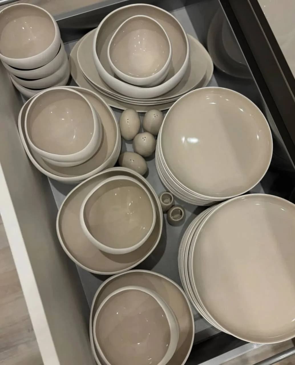 سرویس 12 نفره 59 پارچه کاراجا — تصویر ۹