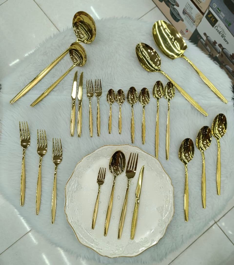 سرویس قاشق چنگال یونیک اصل آلمان 24 نفره 120 پارچه مدل ماینز طلایی — تصویر ۴