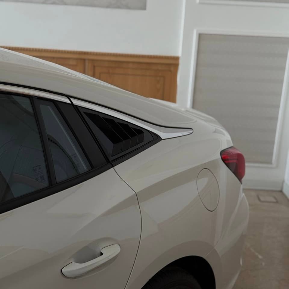 ست قاب آیینه و لچکی MG GT (طرح بتمن) — تصویر ۶