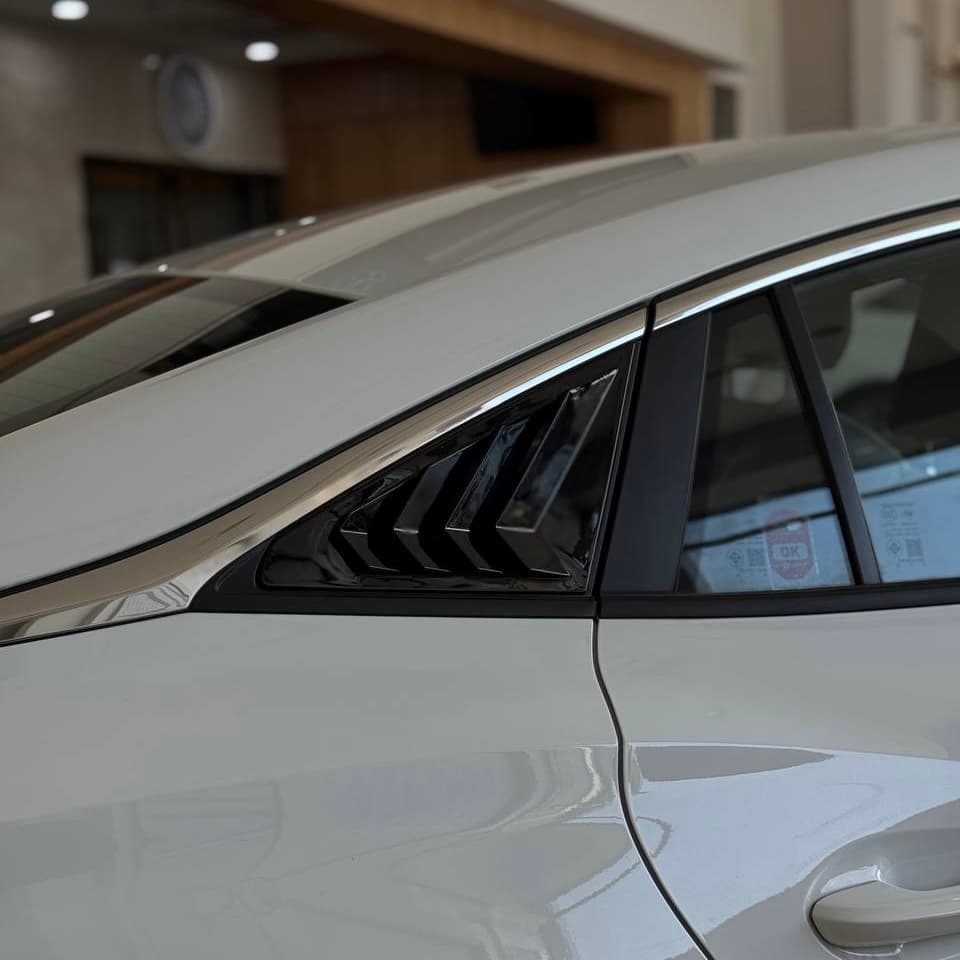 ست قاب آیینه و لچکی MG GT (طرح بتمن) — تصویر ۷