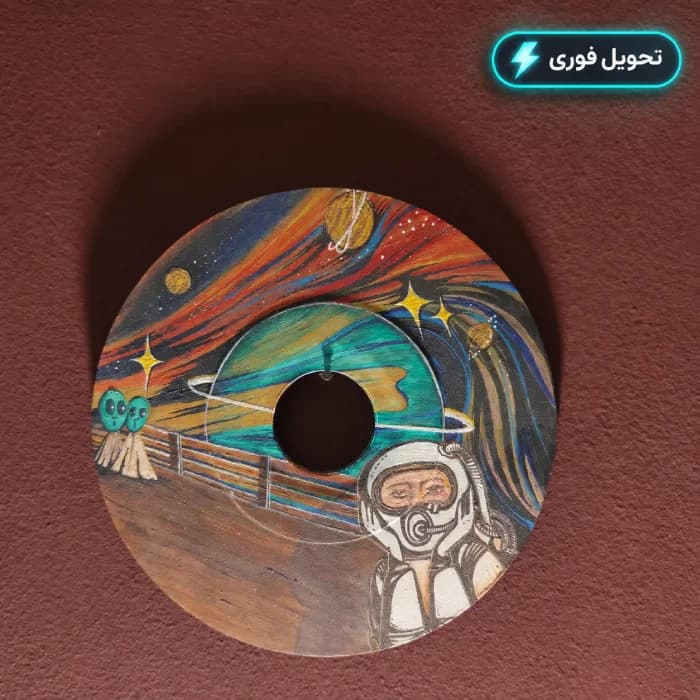 صفحه گرامافون دکوری نقاشی دست طرح گم‌شده در فضا