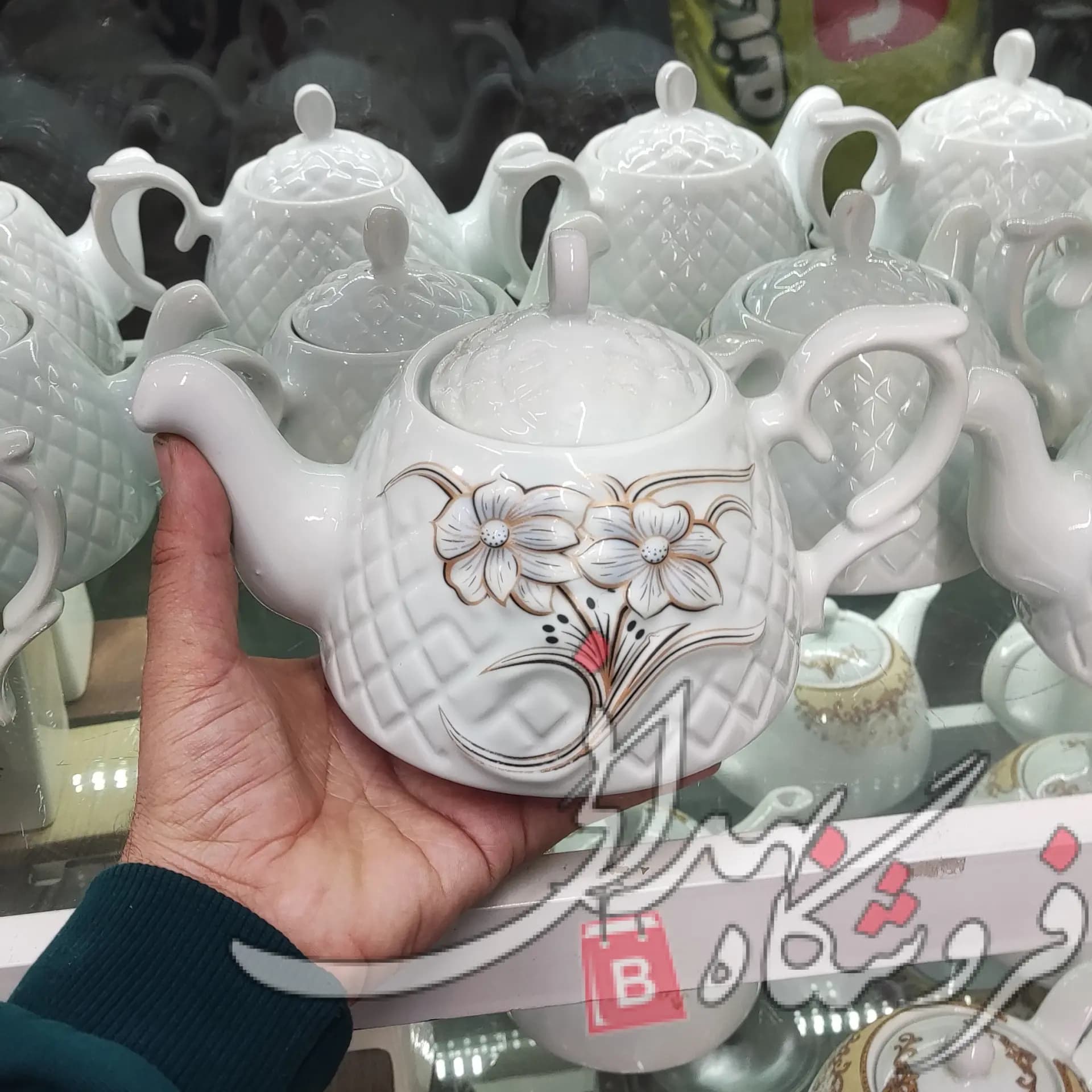 قوری چینی روکتری گل برجسته 245.308 — تصویر ۲