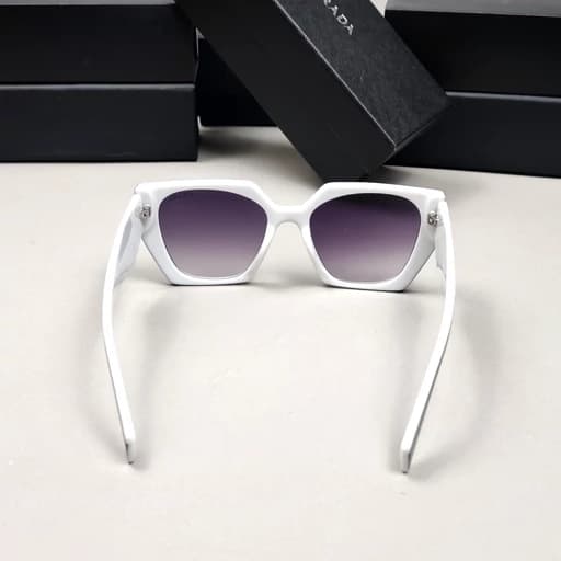 عینک آفتابی پرادا مدل سیمبل (Prada symbole) — تصویر ۴