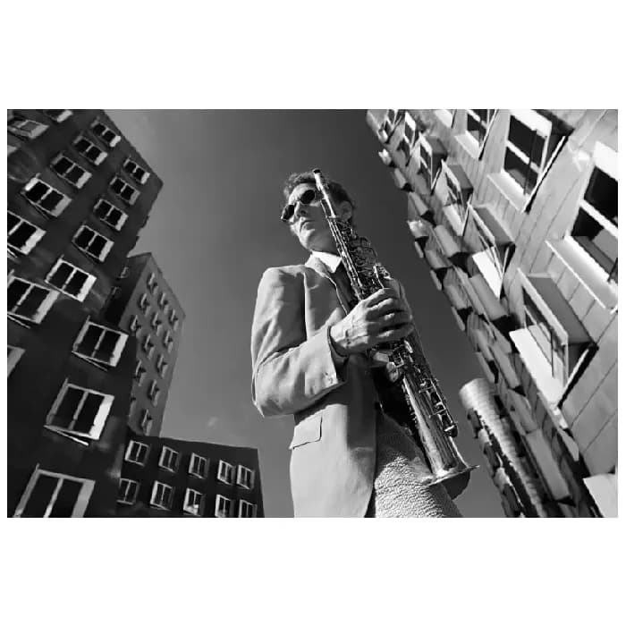 پوستر و تابلو وینتیج طرح Dr. Sax is in town