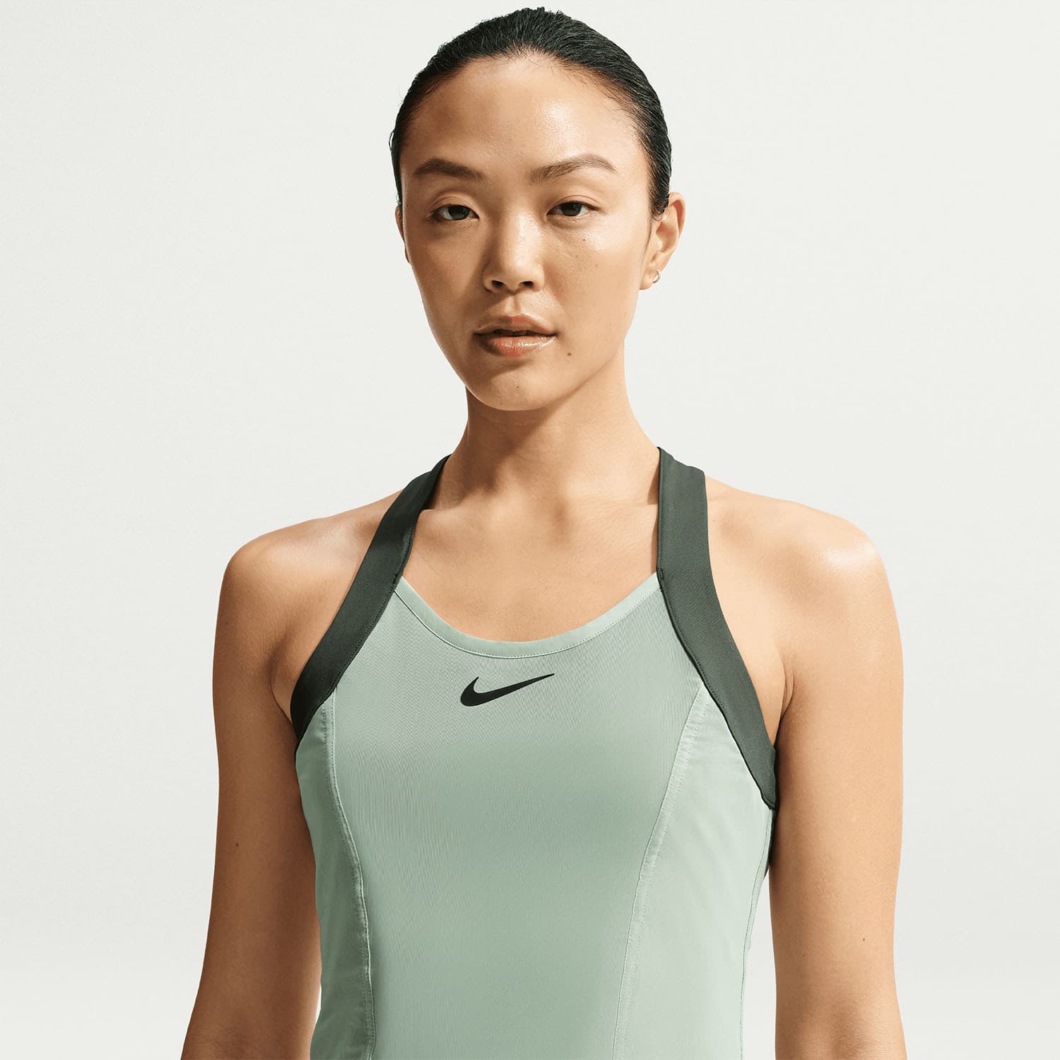 تاپ تنیس زنانه نایک Nike Slam Dri-FIT – سبزروشن/مشکی — تصویر ۳