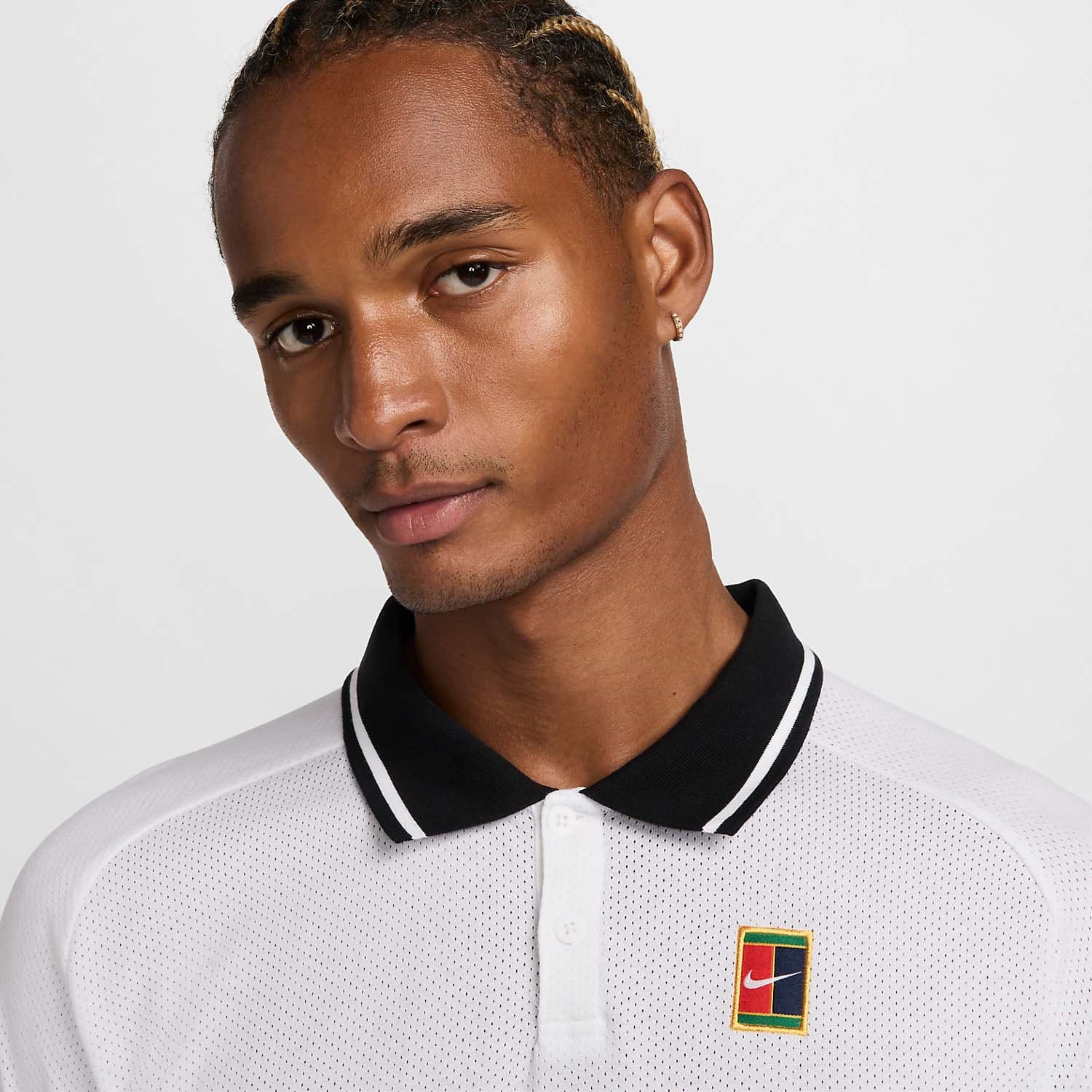 پلوشرت تنیس مردانه نایک NikeCourt Heritage – سفید — تصویر ۴