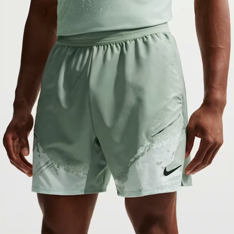 شلوارک تنیس مردانه نایک NikeCourt Slam Dri-FIT 15 cm– سبز روشن