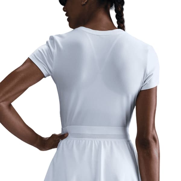 تی شرت تنیس زنانه نایک NikeCourt Advantage Dri-FIT – سفید — تصویر ۳