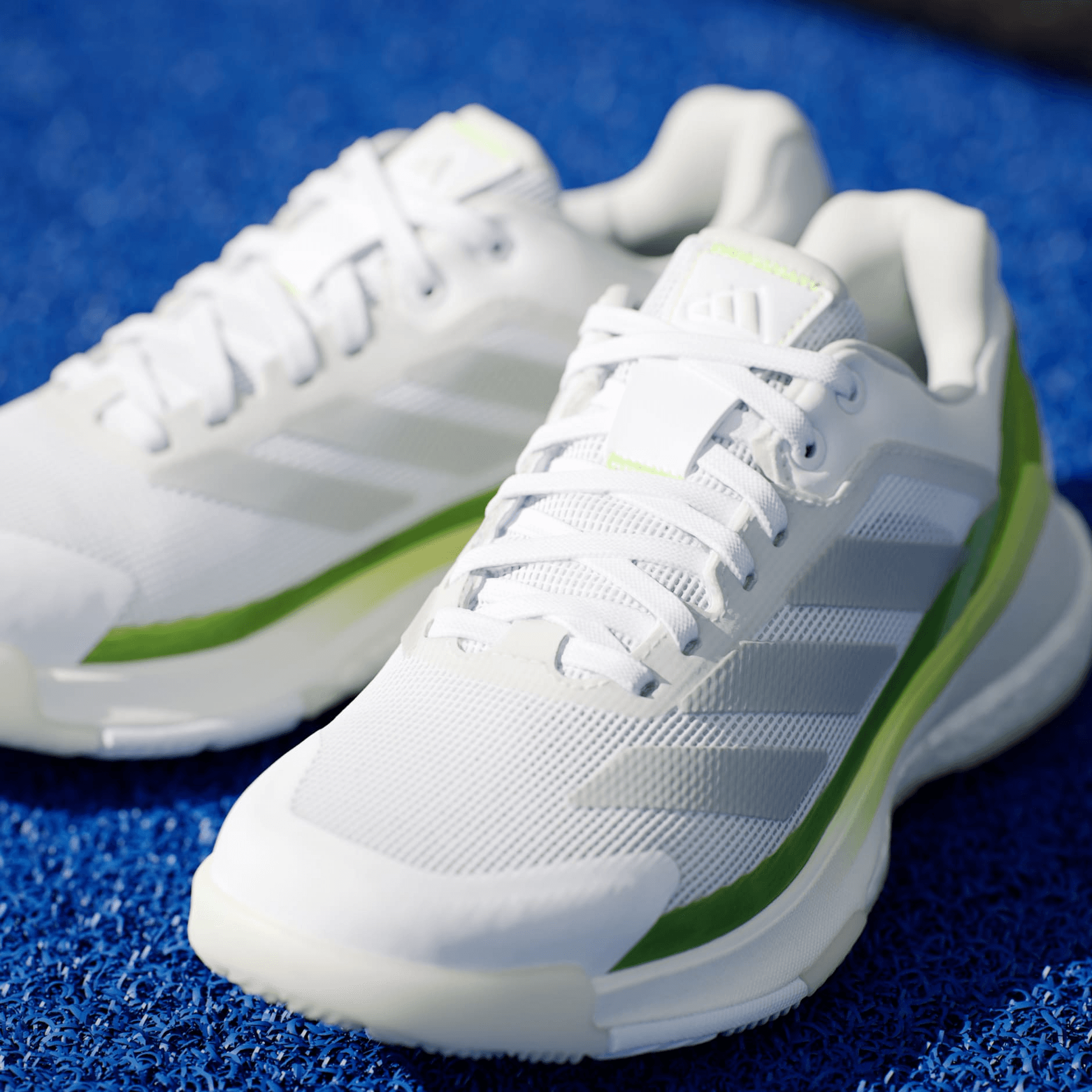 کفش پدل زنانه آدیداس – ADIDAS Crazyquick BOOST Padel – سفید/سبز — تصویر ۳