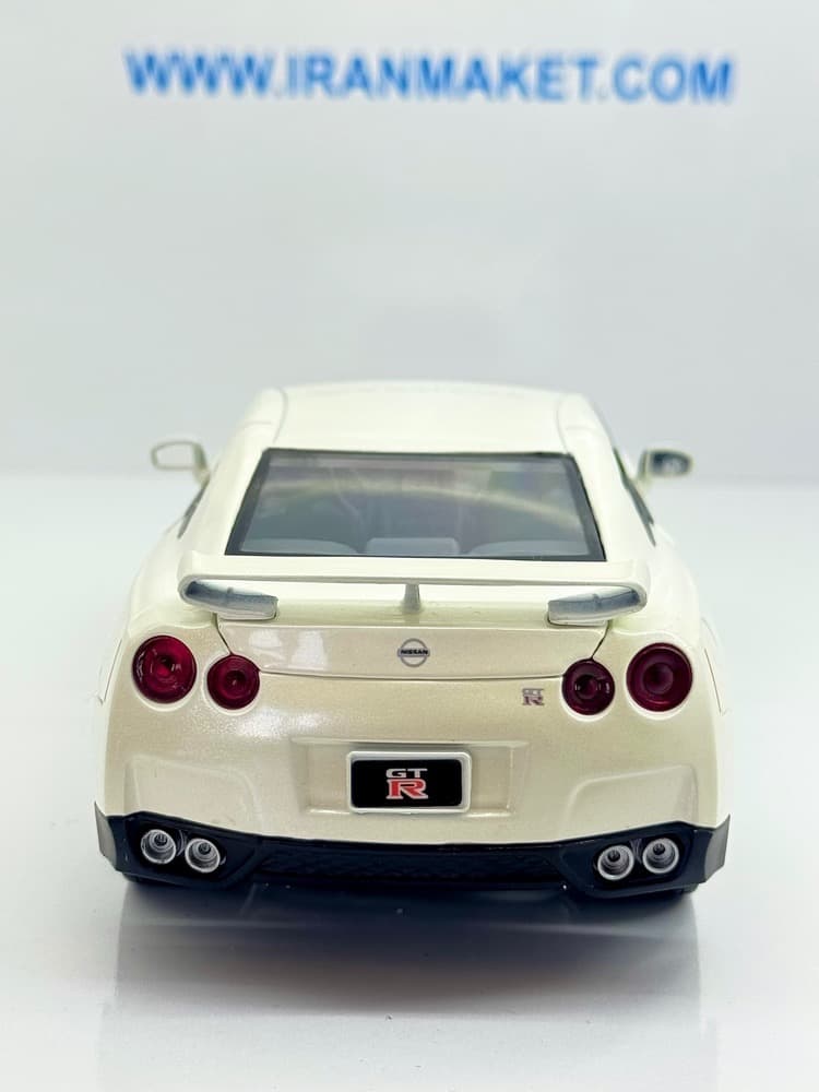 ماکت ماشین فلزی نیسان جی تی آر (Nissan GT-R R35) سیگنچر 1.24 — تصویر ۳