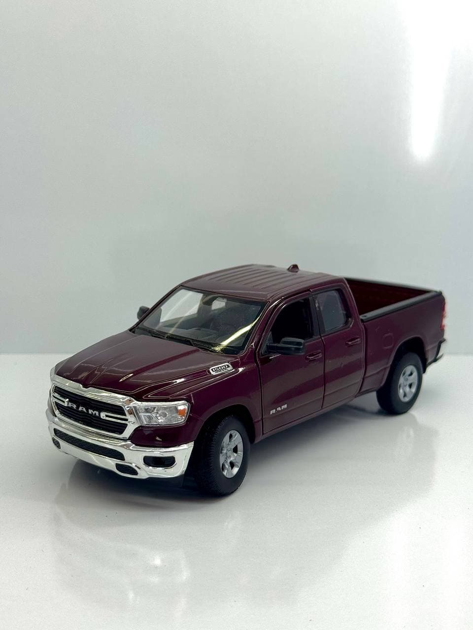 ماکت ماشین فلزی دوج رام (Dodge Ram 2019) ویلی 1.24