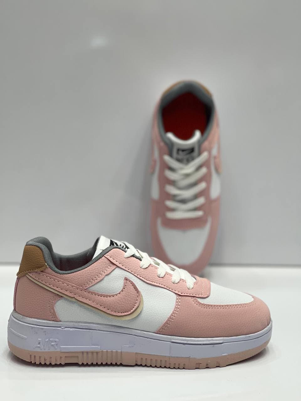 کتونی دخترونه طرح نایک ایر NIKE AIR صورتی