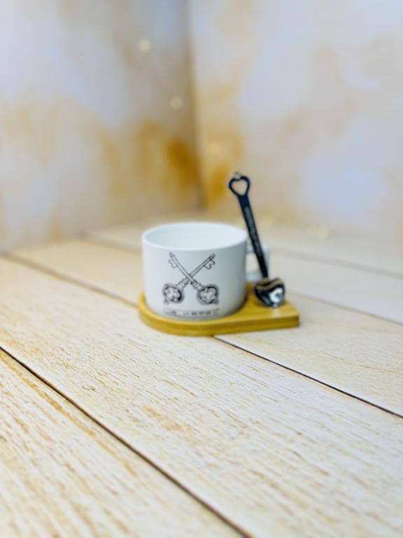ماگ زیر چوبی دار قاشق مگنتی طرح نقاشی کد 3204 — تصویر ۵
