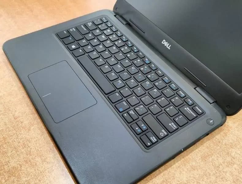لپتاپ Dell 3300 i3/7th R8/256SSD — تصویر ۴