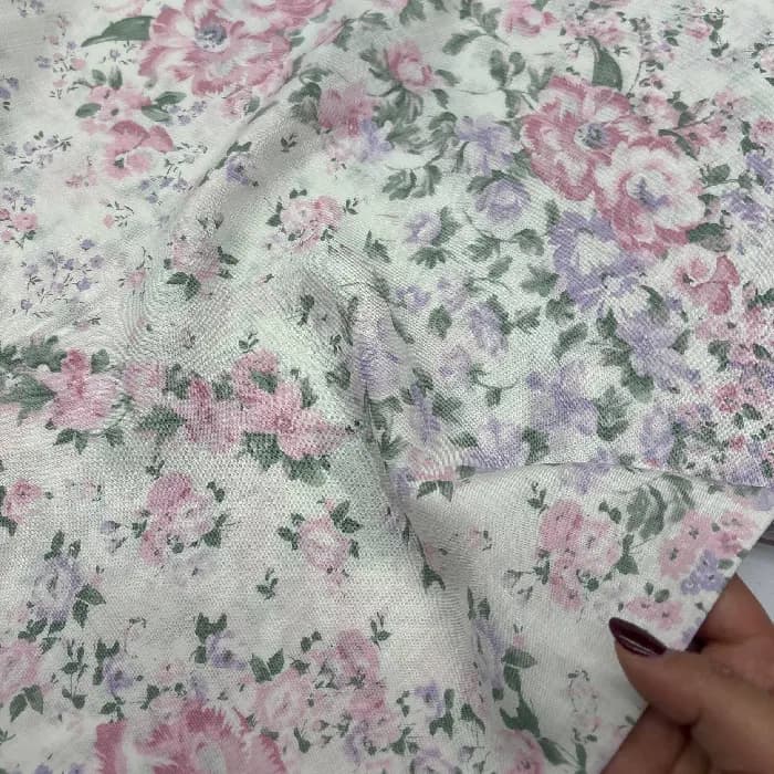 کرپ نخ گرم بالا گلدار رنگ صورتی روشن و یاسی — تصویر ۳