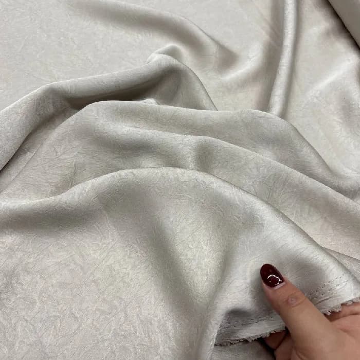 پارچه لیوسل سیلک تکسچر رنگ شیری — تصویر ۶