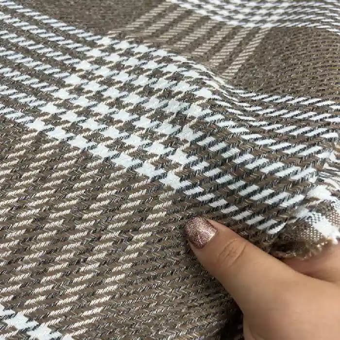 کشمیر پیچازی چهارخونه رنگ نسکافه ای سفید — تصویر ۴