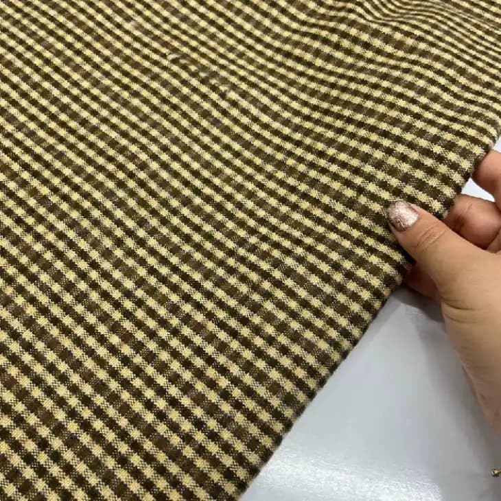 کشمیر سپاهان چهارخونه رنگ کرم قهوه ای — تصویر ۵