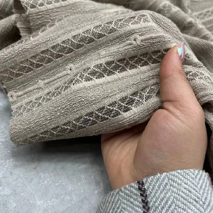 پارچه مراکشی دانتل رنگ نسکافه ای — تصویر ۴