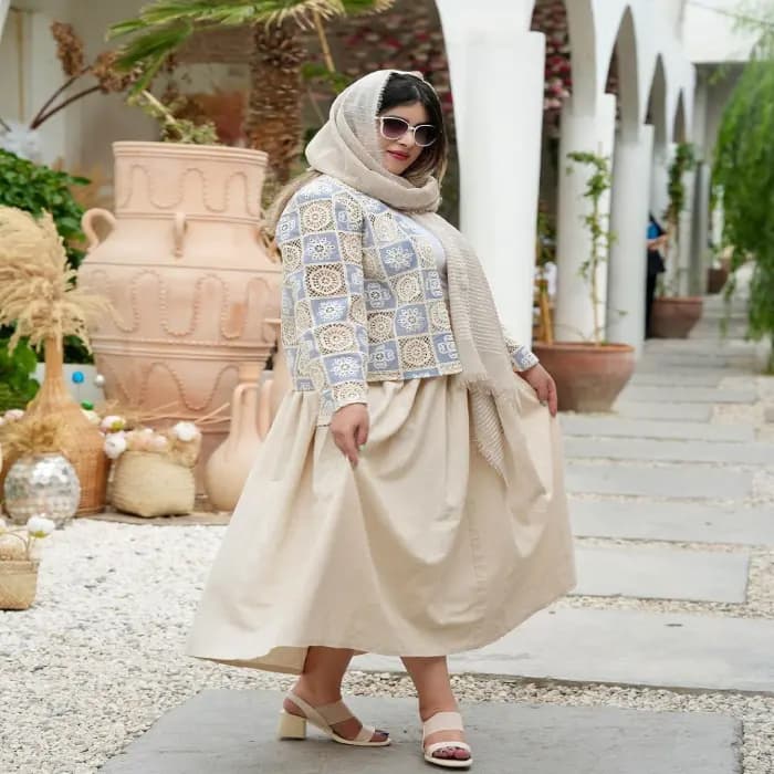 پارچه قلاب بافی رنگ مشکی راه راه — تصویر ۴