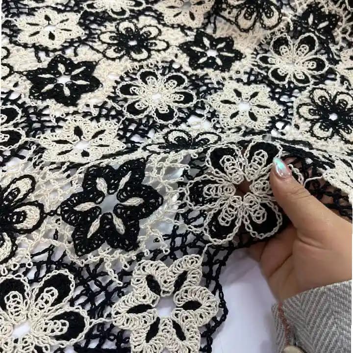 پارچه قلاب بافی رنگ مشکی سفید