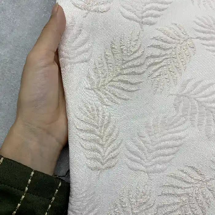 پارچه ژاکارد ترک طرح برگ رنگ صورتی طلایی — تصویر ۳
