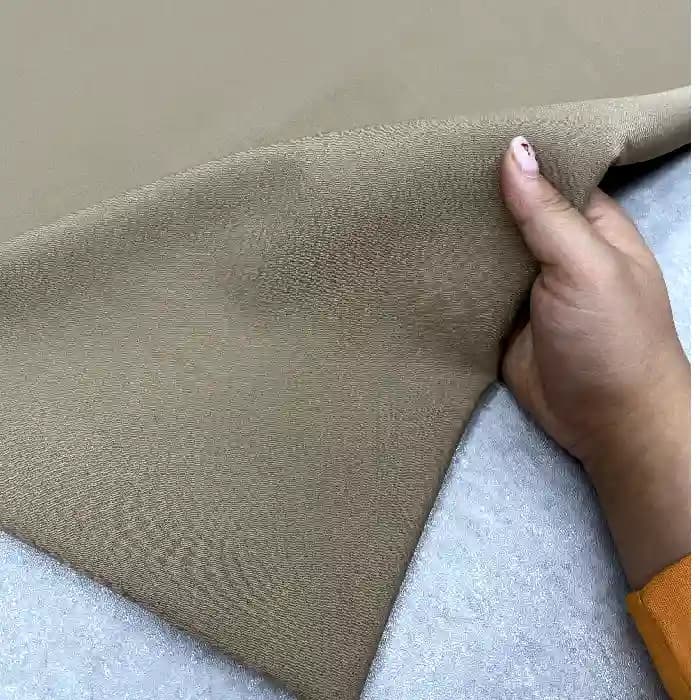 کرپ دیور رنگ نسکافه ای — تصویر ۳