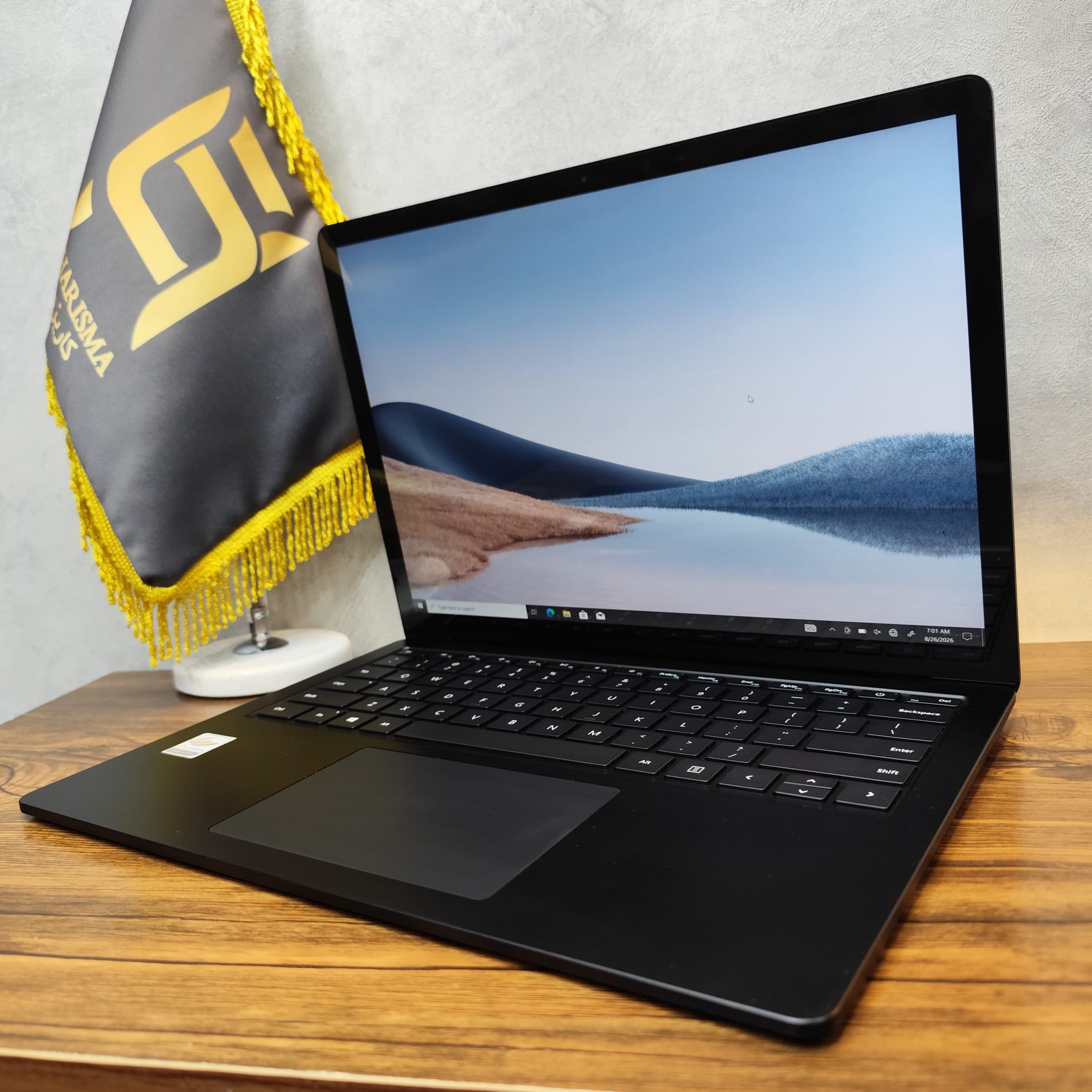 لپ تاپ Surface laptop4 پردازنده i7 نسل 11 رم 16 — تصویر ۲