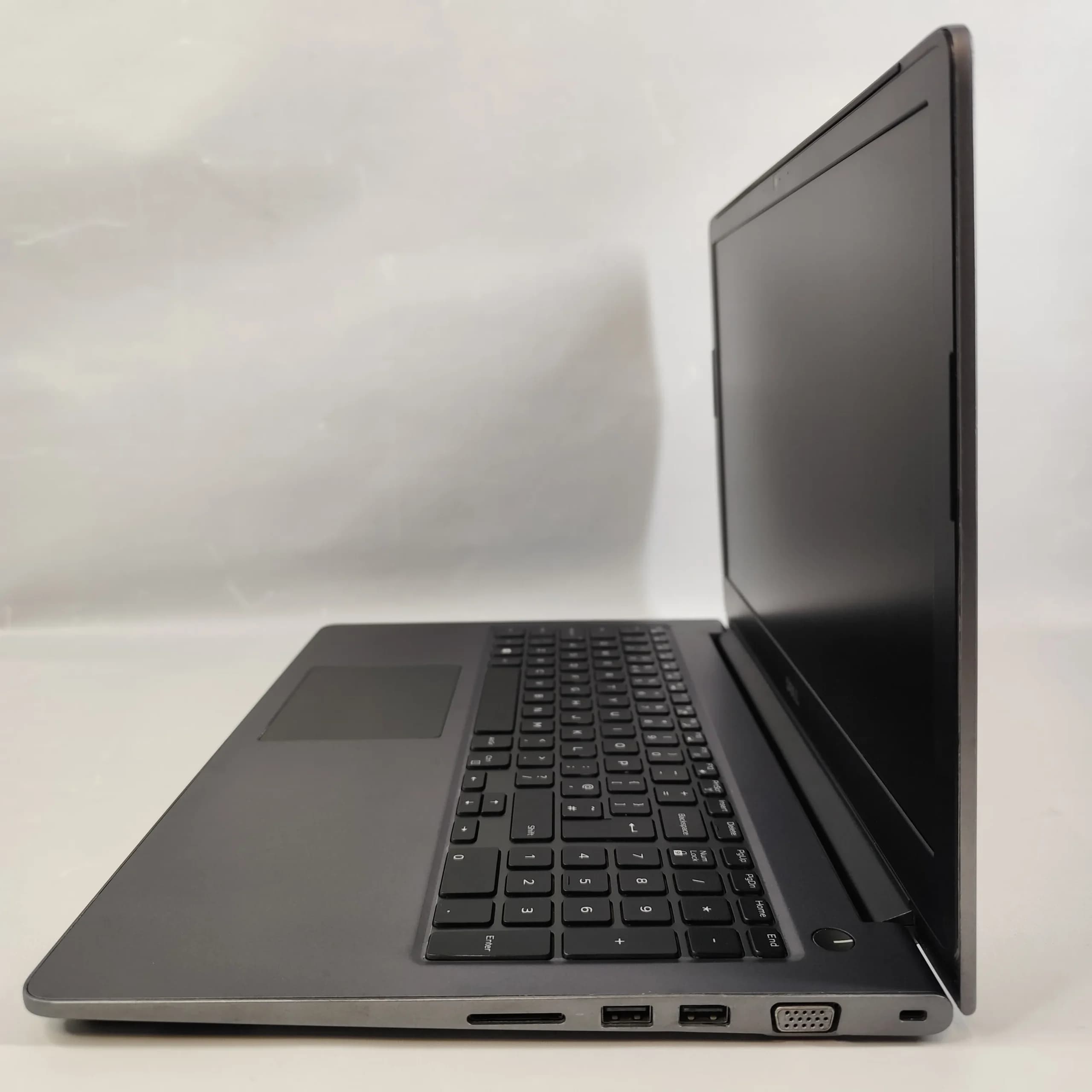لپ تاپ Dell Vostro 5568 پردازنده Corei5 نسل 7 — تصویر ۷