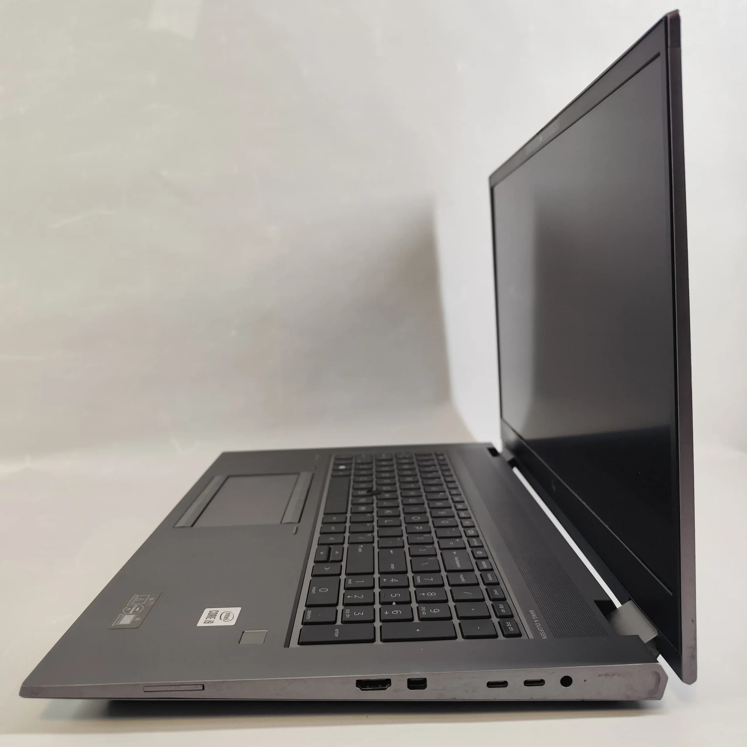 لپ تاپ HP Zbook fury 17 G7 پردازنده i9 نسل 10 گرافیک 6G رم32 هارد 512 — تصویر ۹