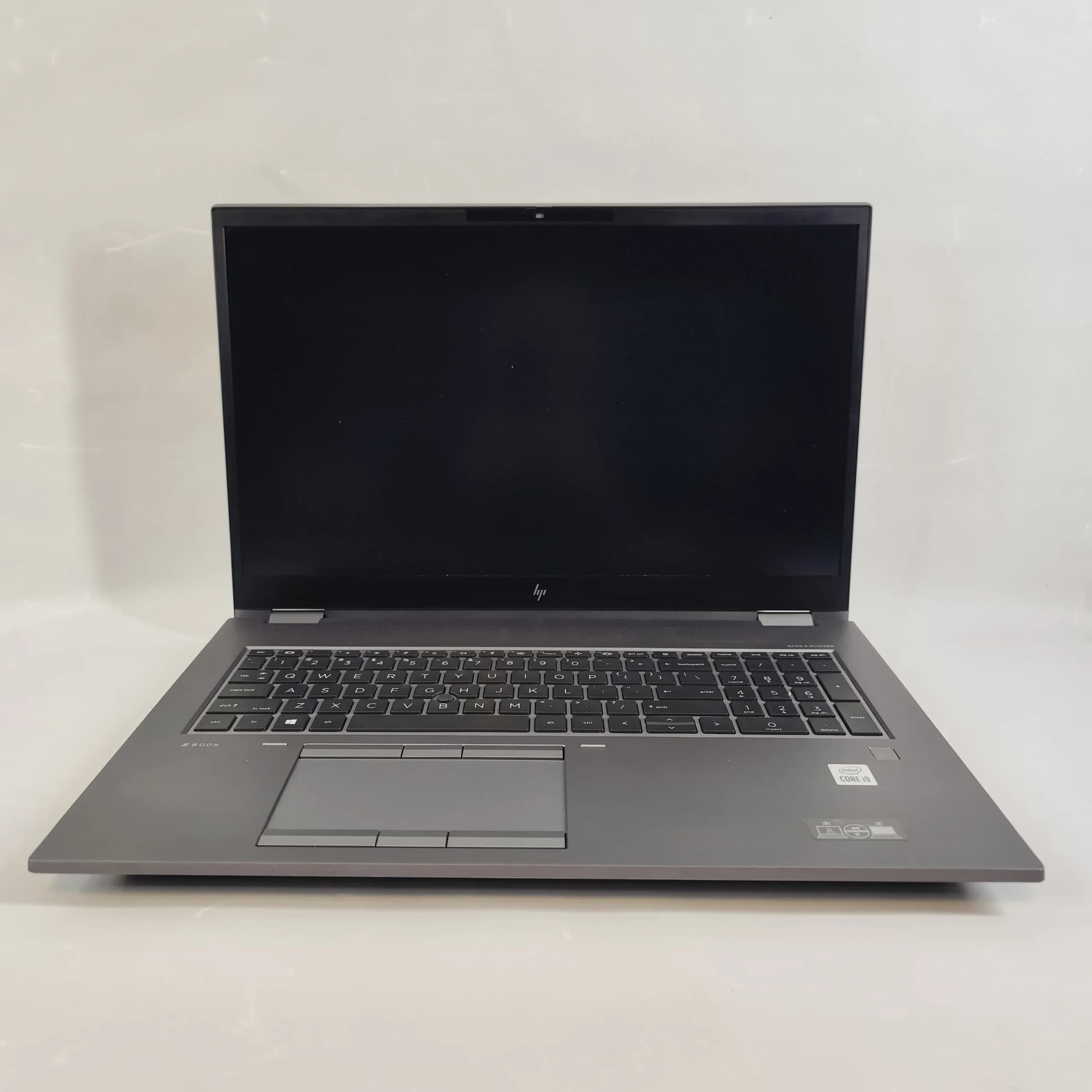 لپ تاپ HP Zbook fury 17 G7 پردازنده i9 نسل 10 گرافیک 6G رم32 هارد 512 — تصویر ۴