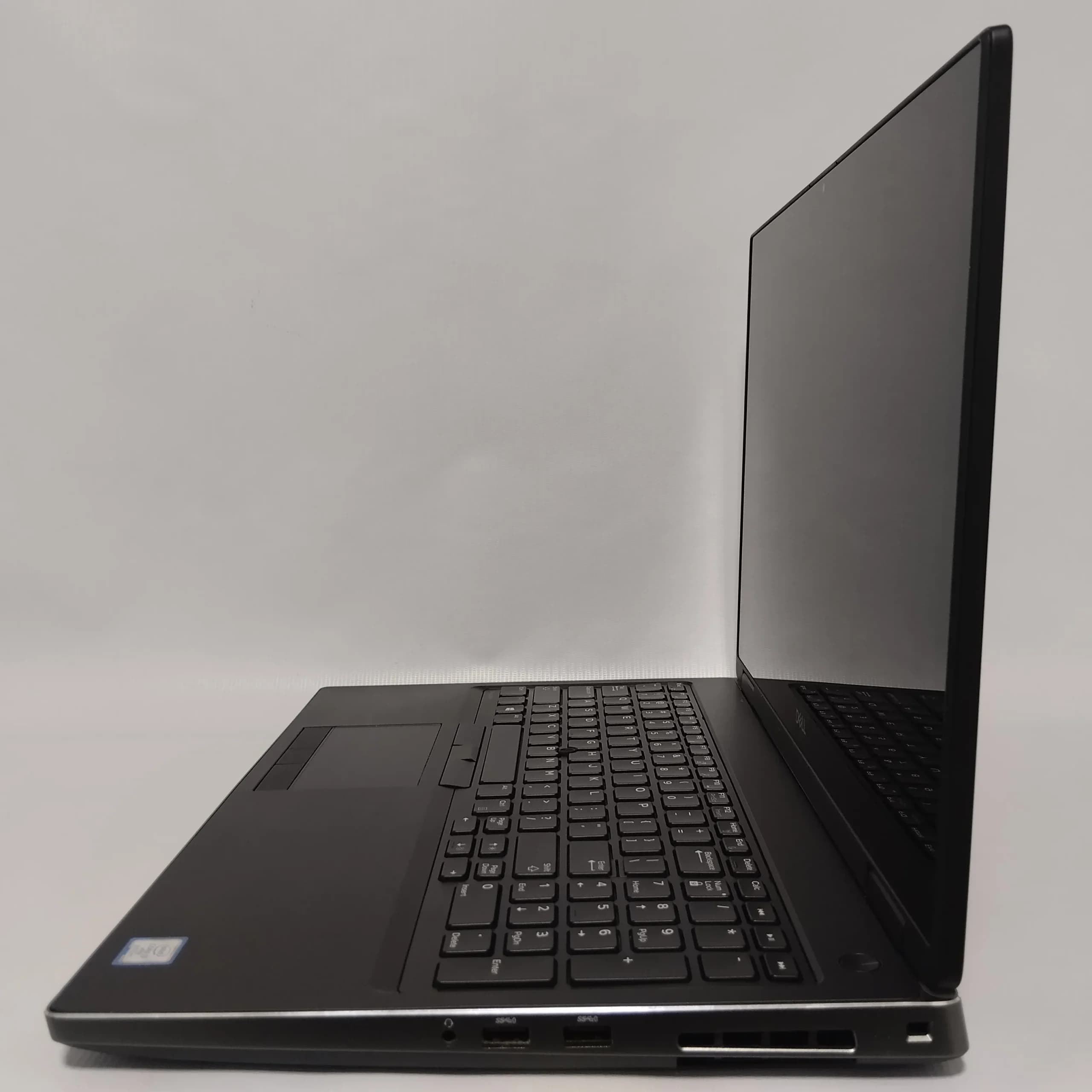 لپ تاپ Dell Precision 7530 پردازنده i7 نسل8 گرافیک 4G رم16 هارد512 — تصویر ۴