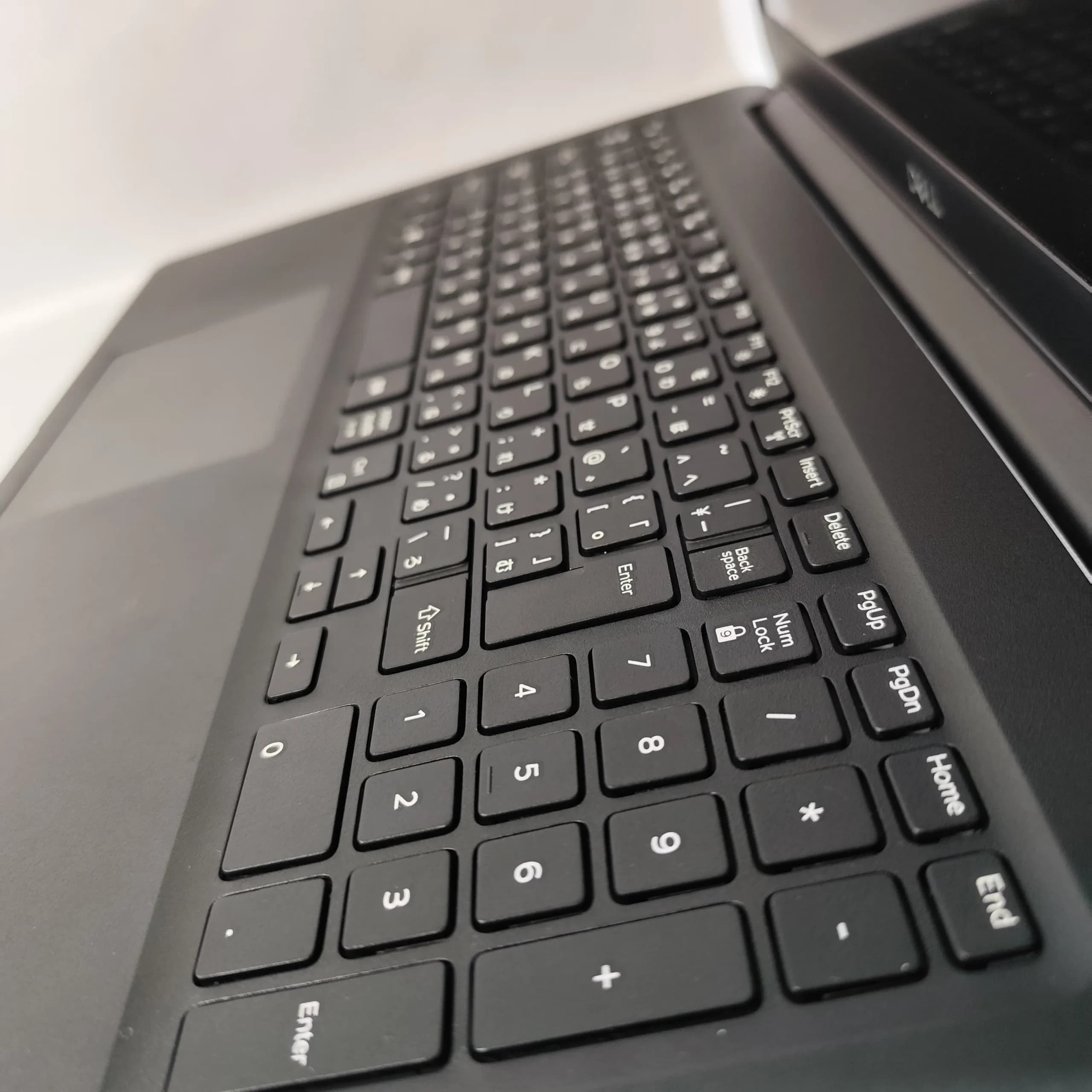 لپ تاپ Dell Latitude 3500 پردازنده i5 نسل 8 — تصویر ۵