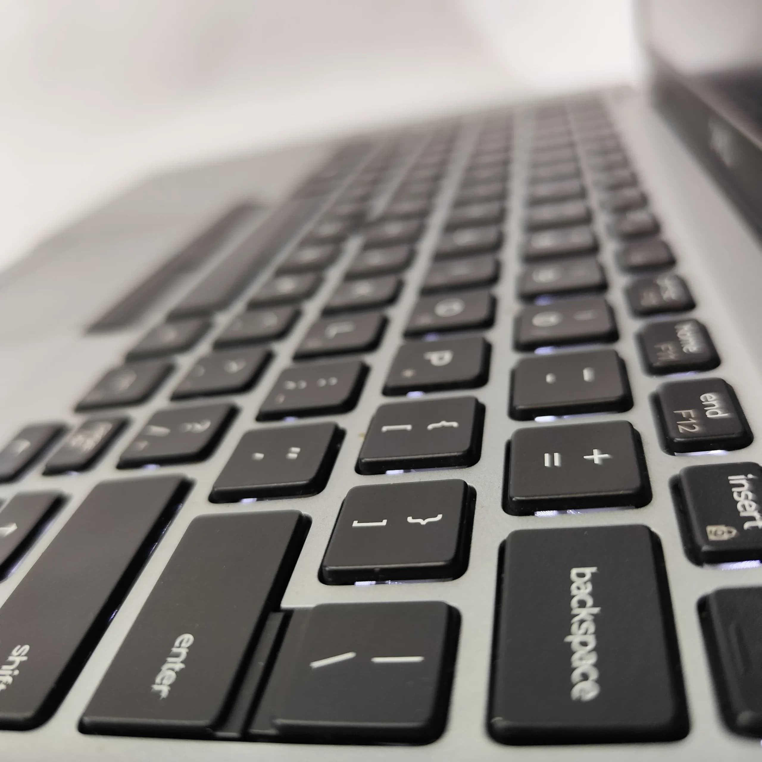 لپ تاپ Dell Latitude 5410 پردازنده i5 نسل 10 — تصویر ۷