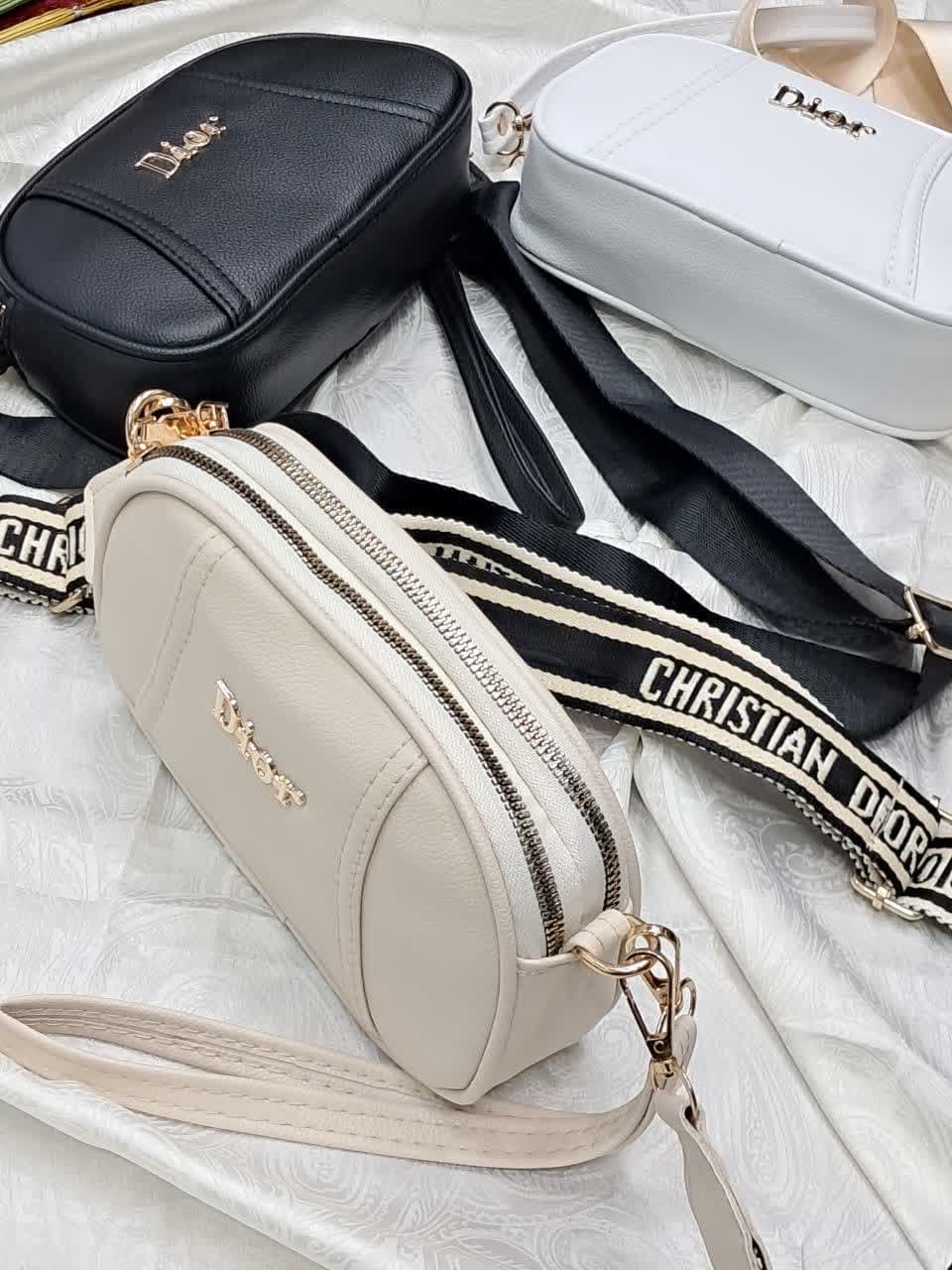 کیف پاسپورتی dior — تصویر ۳