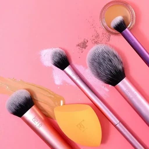 ست براش آرایشی و بیوتی بلندر Real Techniques — تصویر ۴