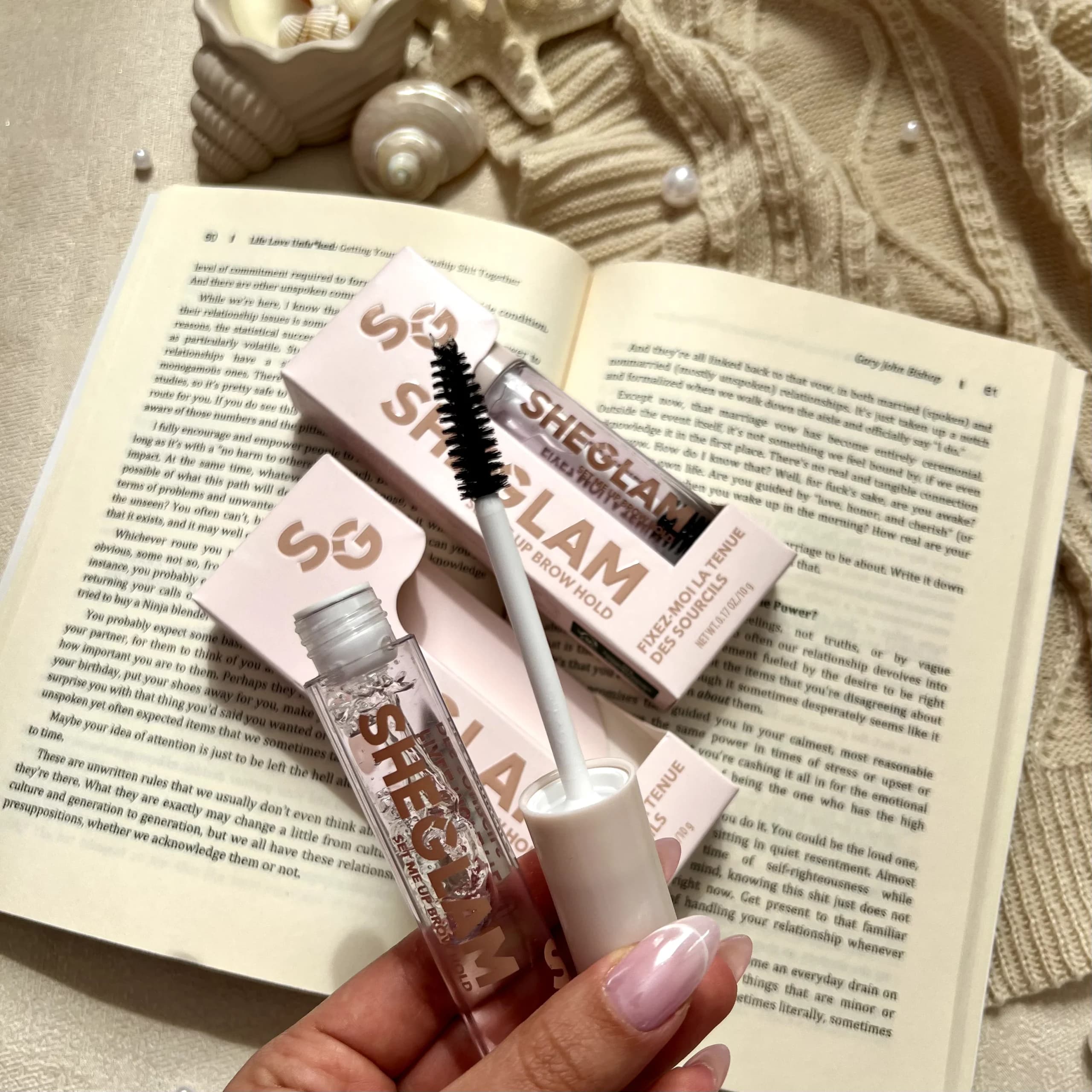 ژل لیفت ابرو طرح شیگلم Set Me Up Brow Hold — تصویر ۳