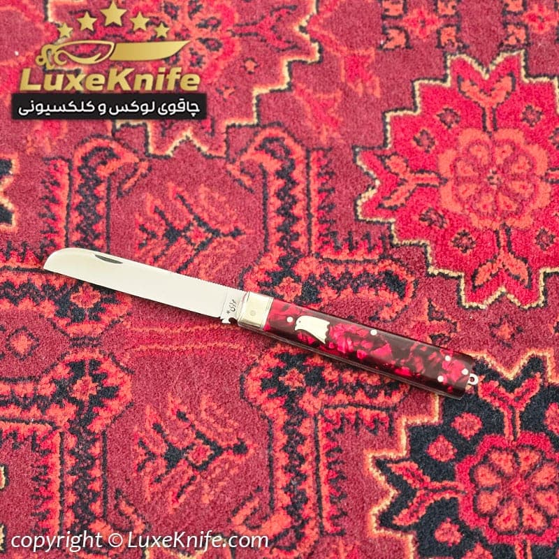 قلم تراش حرفه ای استاد مولوی طرح ترنج رنگ دسته قرمز ( تیغه فولادی و دسته باغه آلمانی )
