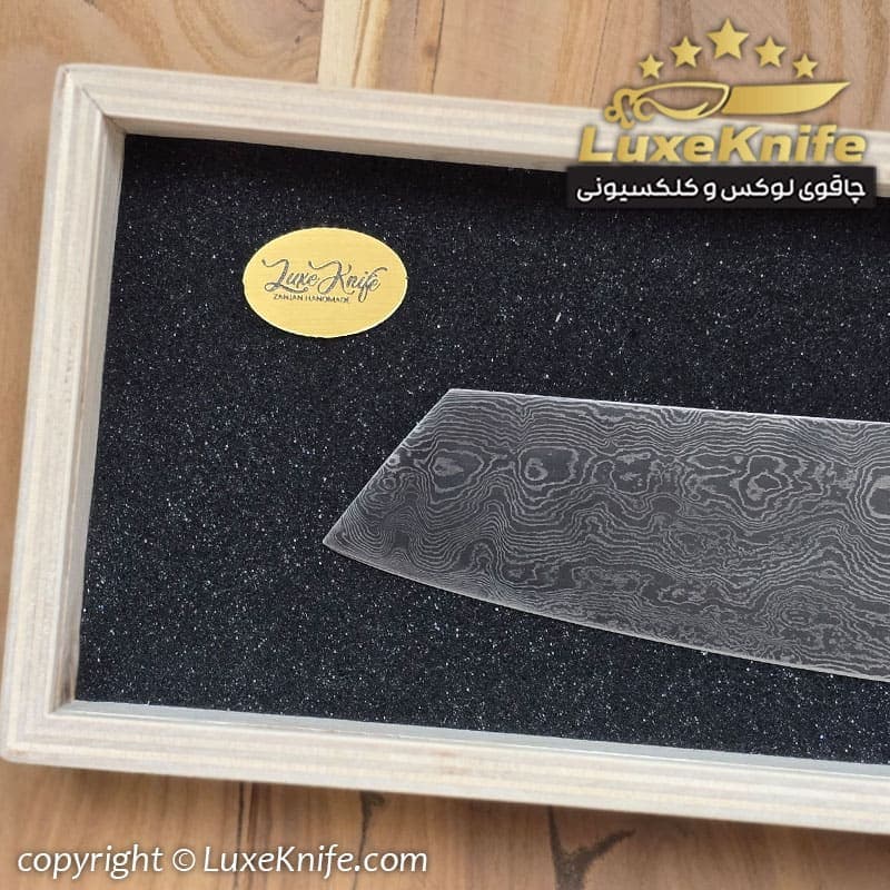 کارد شف نایف حرفه ای تیغه دمشقی بولستر طرح آنوش دسته چوب گردو — تصویر ۶