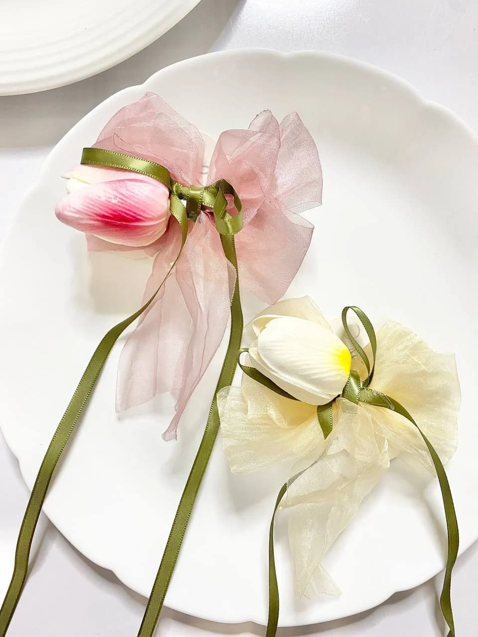 گیره انبری گل لاله رنگی کد ۶۲۴