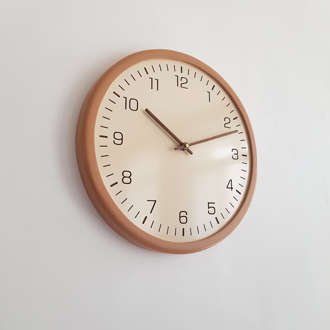 ساعت چوبی دیواری مدل کیان کد 0694 — تصویر ۲