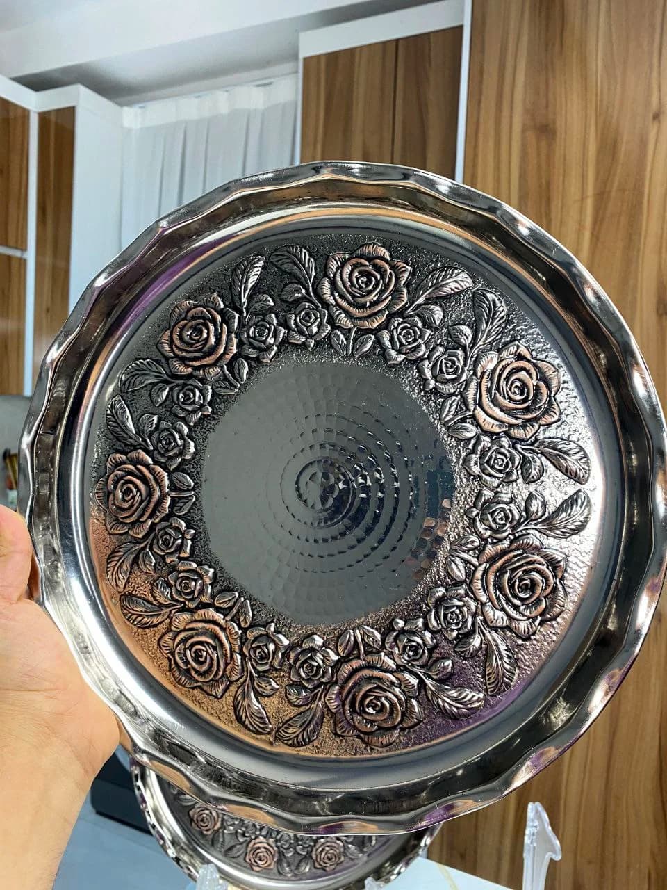 سینی مسی گلبرگ رز با آبکاری کروم سایز 43 — تصویر ۵