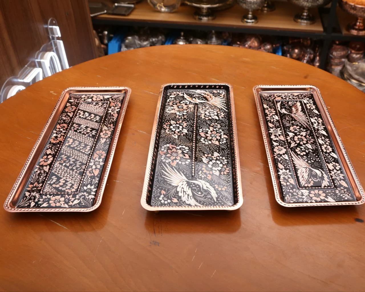 رولت خوری مسی طرح گل و بلبل — تصویر ۵