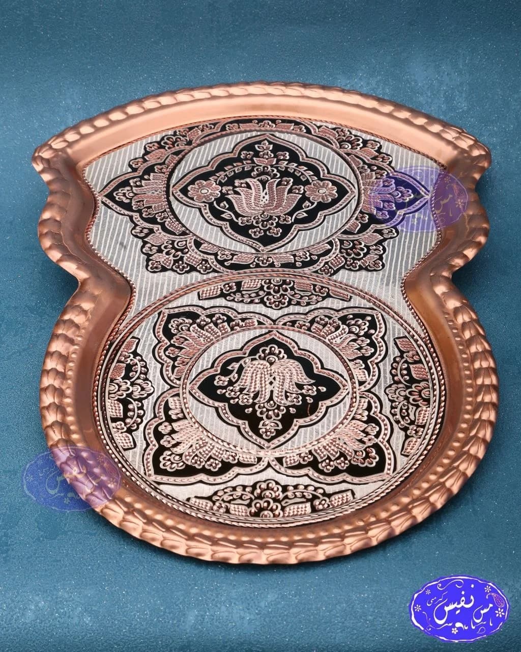 سماور ذغالی مسی نقره کوب — تصویر ۵