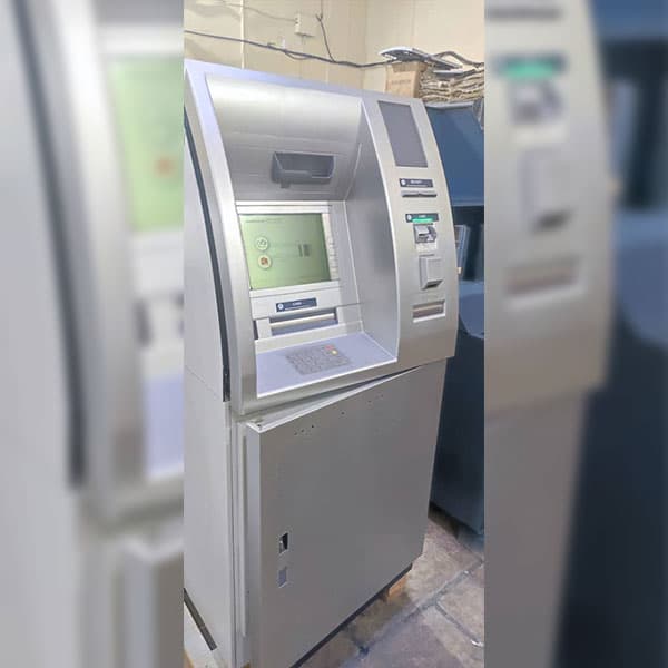 دستگاه خودپرداز سالنی wincor 2100 — تصویر ۲