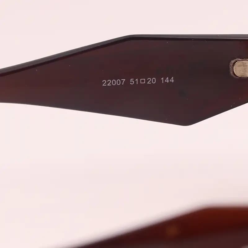 عینک آفتابی زنانه PRADA مدل 22007 — تصویر ۷