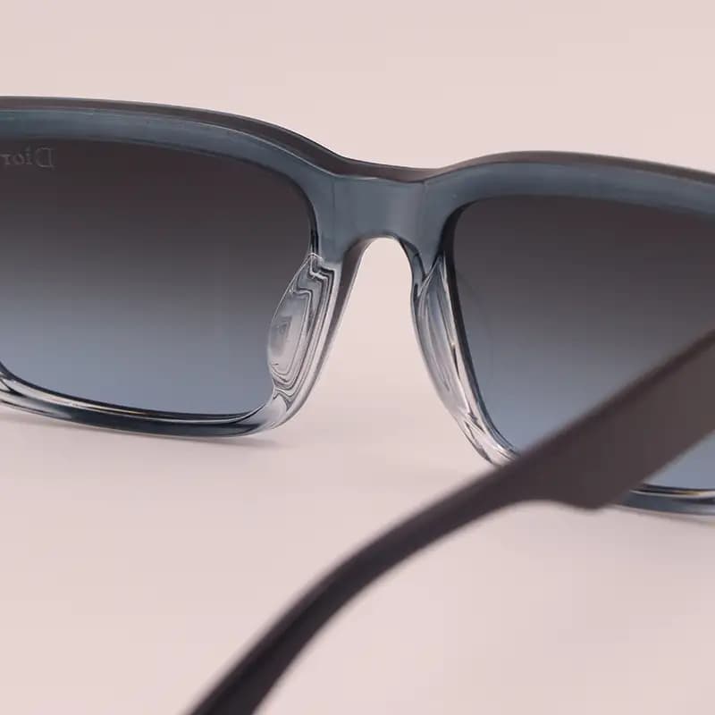عینک آفتابی زنانه و مردانه Dior مدل 9564 — تصویر ۶