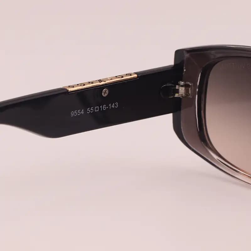 عینک آفتابی زنانه Louis Vuitton مدل 9554 — تصویر ۵