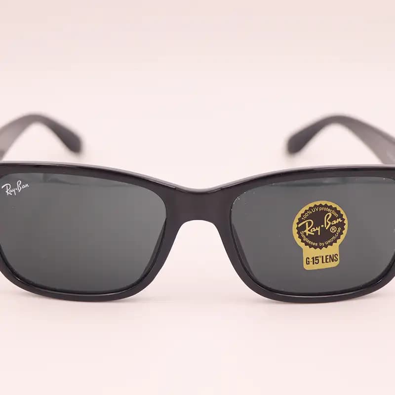 عینک آفتابی اسپرت برند Ray-Ban مدل RB 4388 — تصویر ۵