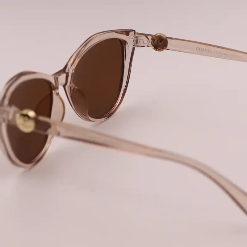 عینک آفتابی زنانه شنل (Chanel) مدل P5042 – مدل گربه‌ای — تصویر ۷